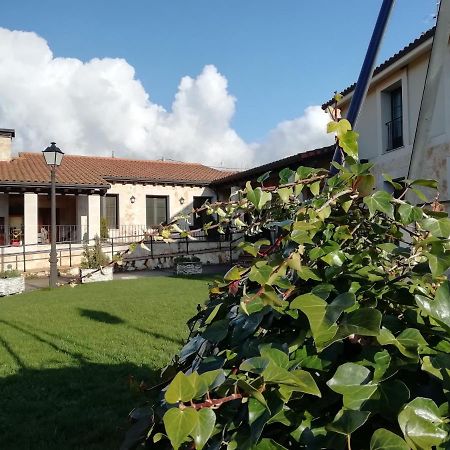 Alojamiento Rural La Henera San Juan de Ortega Bagian luar foto
